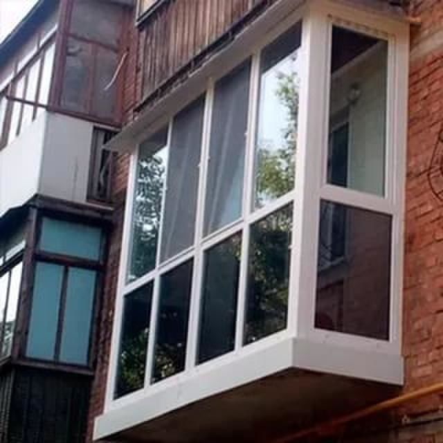 Панорамный балкон в хрущевке