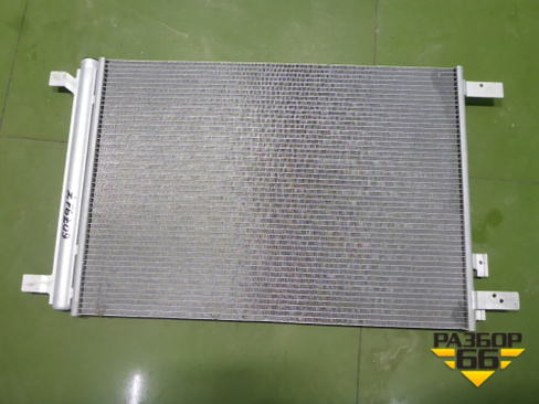 Радиатор кондиционера (5Q0816411D) Skoda Octavia (A7) с 2013г