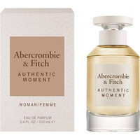 Authentic Moment Woman Abercrombie & Fitch