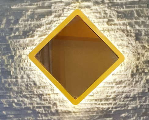 Зеркало в узкой раме с подсветкой Авангард (Размер: 70x70)